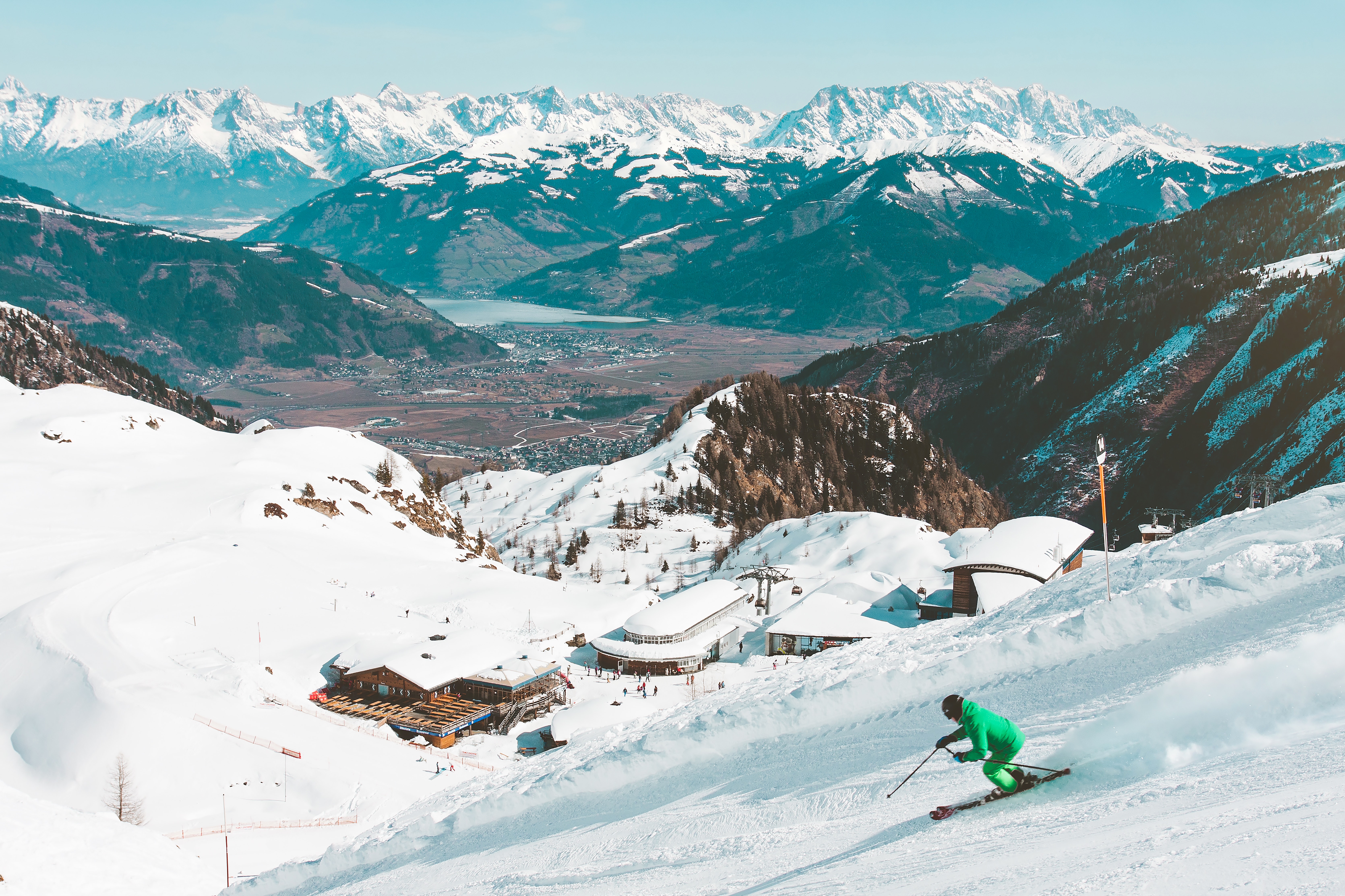 Top 4 Exercises To Do Before a Skiing Holiday